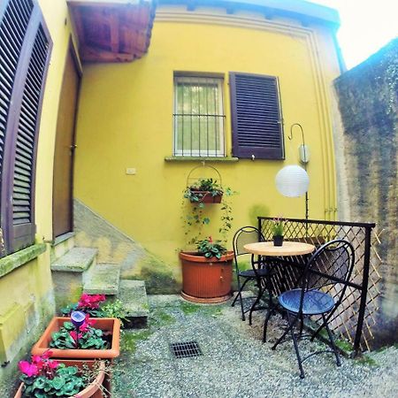 Apartament Cozy Garden Retrait Varenna Zewnętrze zdjęcie